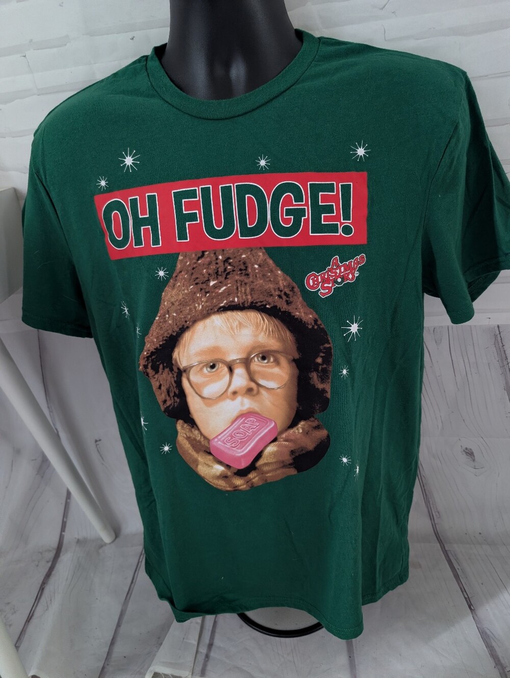 A Christmas Story T-shirt Gender-neutral Size L